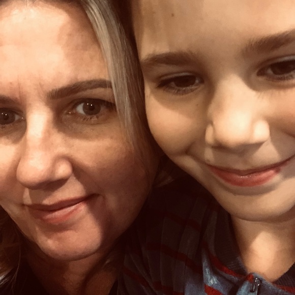 Meet your Posher, Cindy - Picture 1 of 1